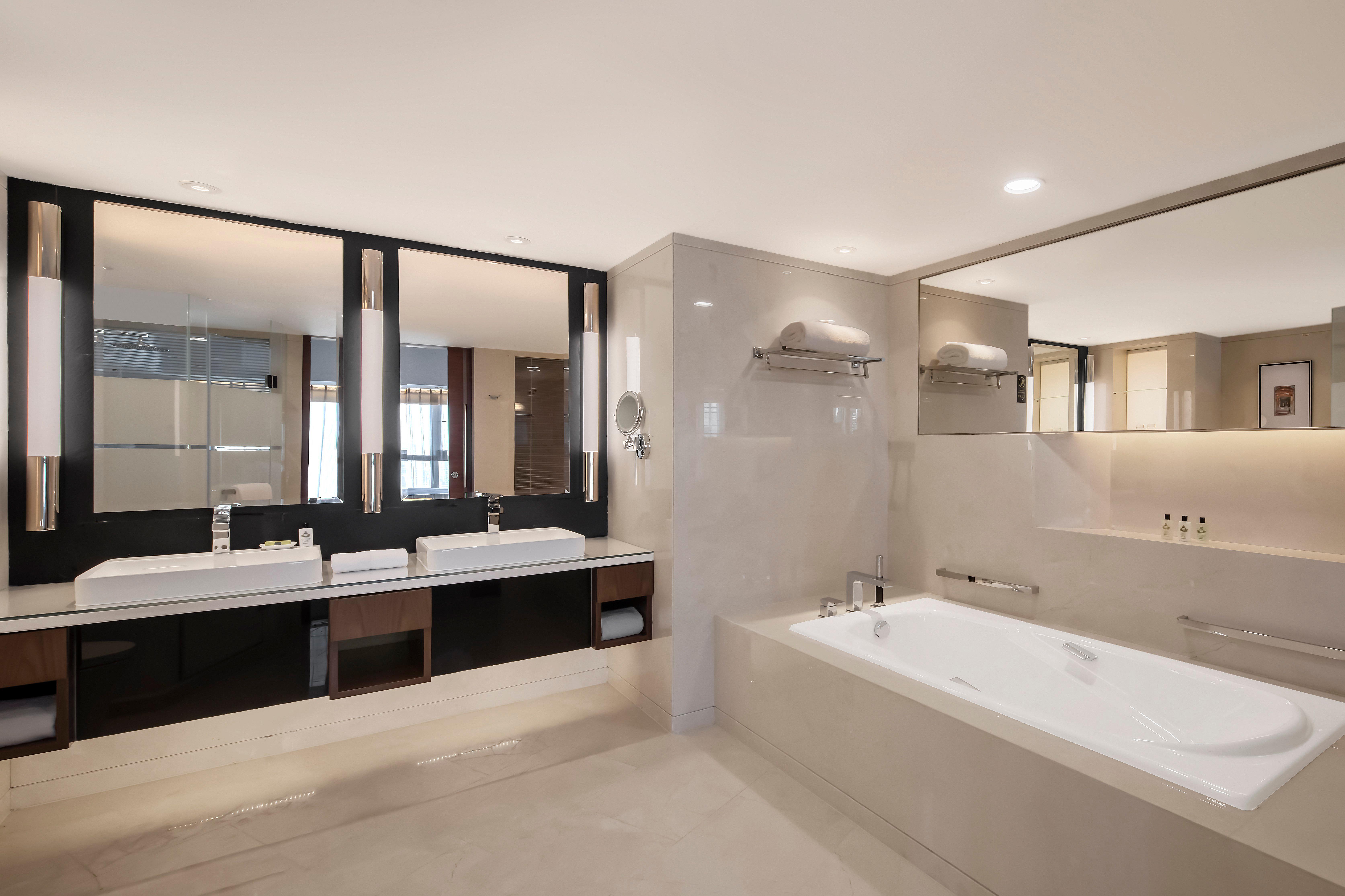Intercontinental Shanghai Pudong By Ihg מראה חיצוני תמונה