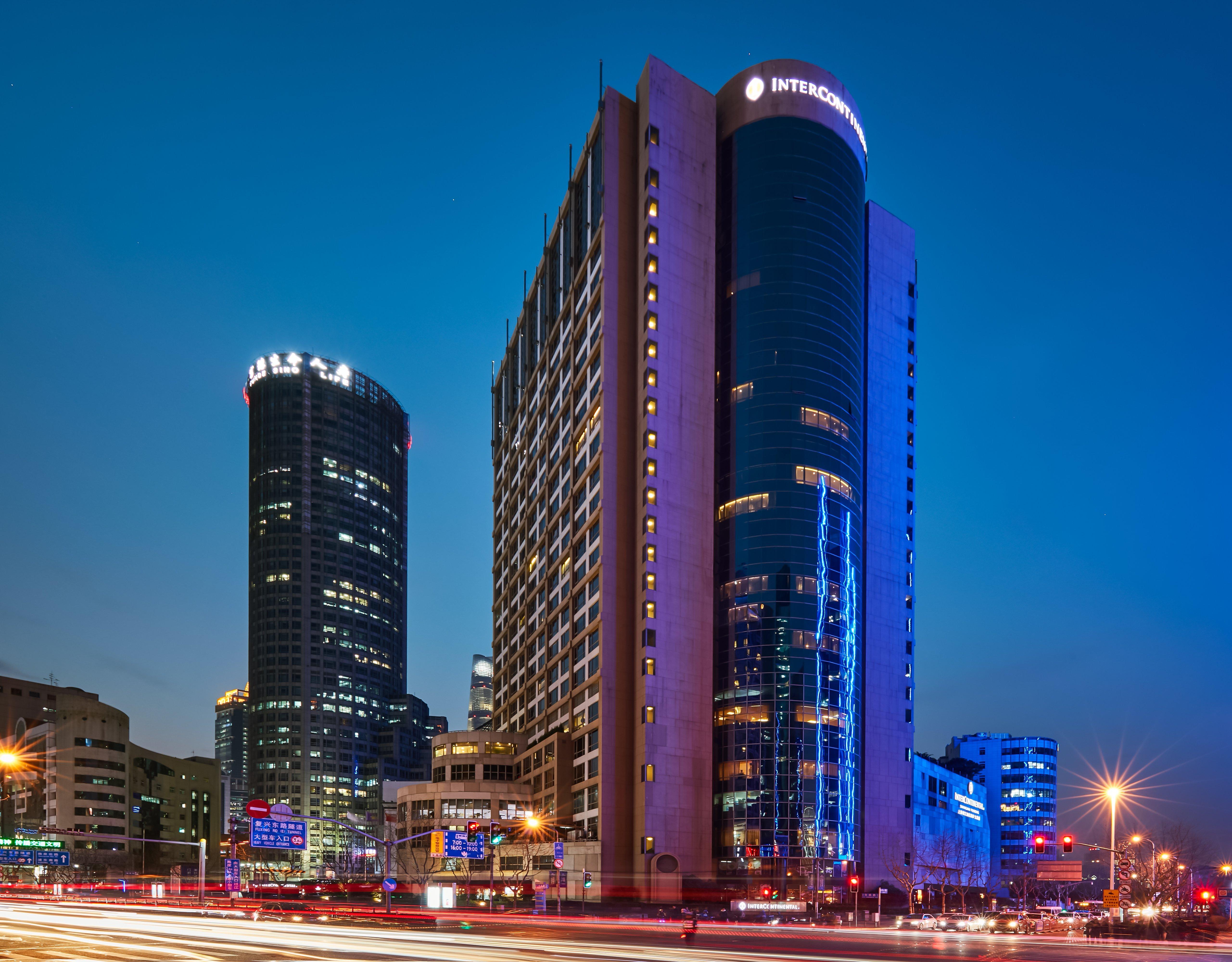 Intercontinental Shanghai Pudong By Ihg מראה חיצוני תמונה