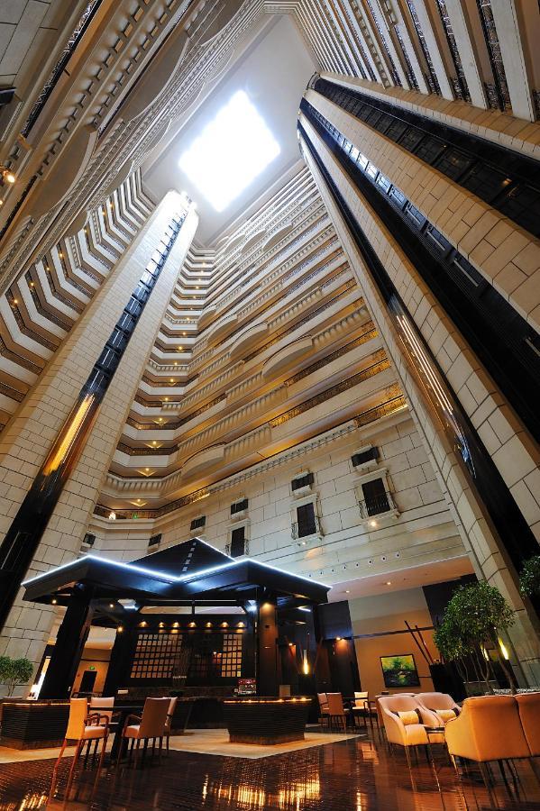 Intercontinental Shanghai Pudong By Ihg מראה חיצוני תמונה