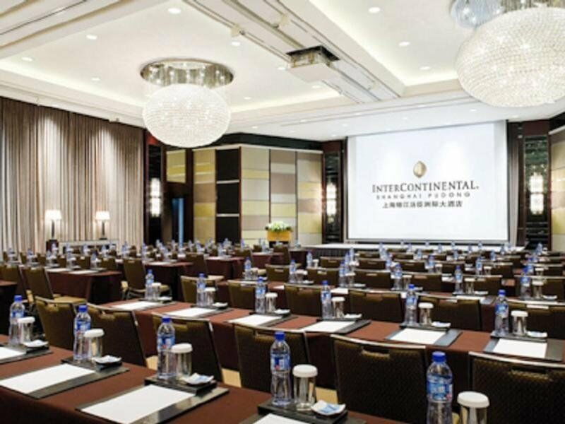 Intercontinental Shanghai Pudong By Ihg מראה חיצוני תמונה